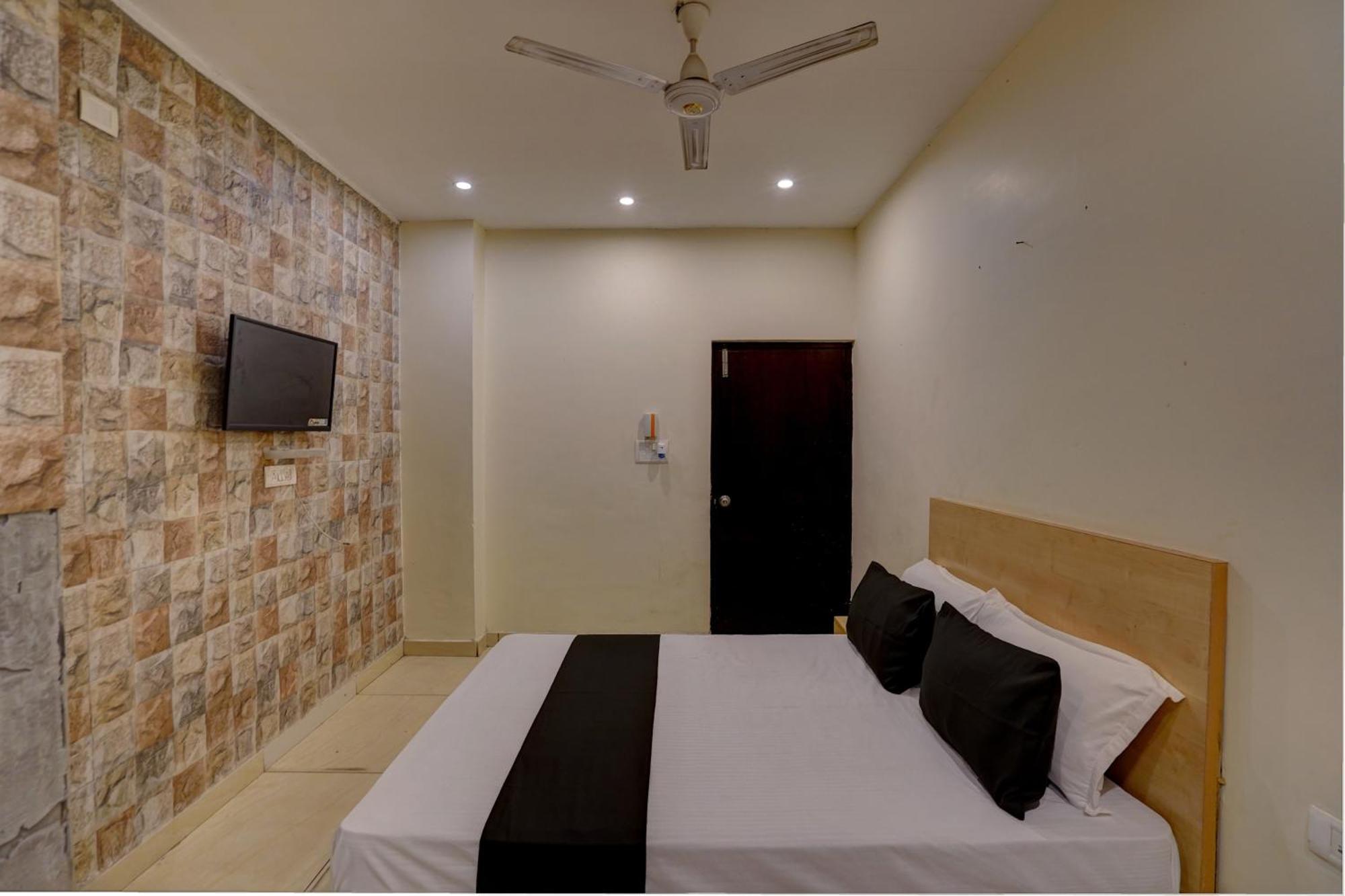 Hotel O Blue Vibes 메루트 외부 사진